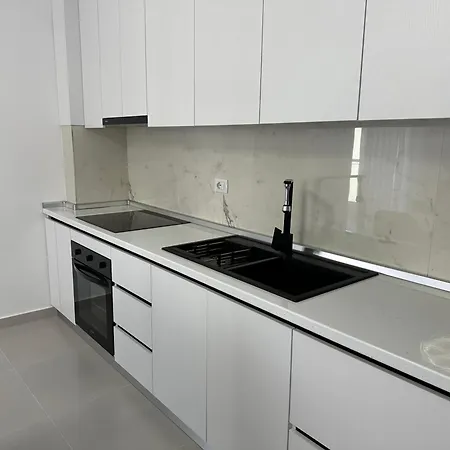 Iona 3 Apartamento
