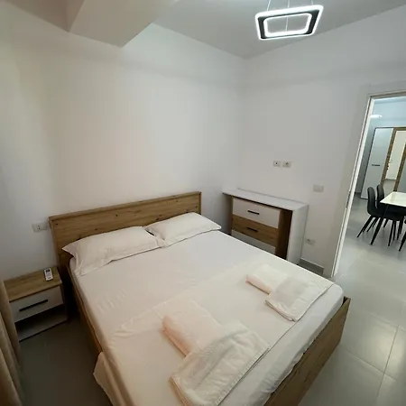 Iona 3 Golem (Tirana)